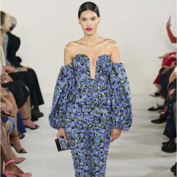 Carolina Herrera
Women's Blue Floral Belted Top - Picture 3 of 7